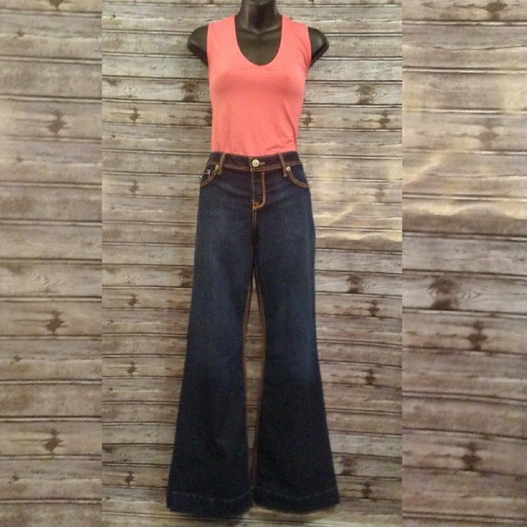 Coral Punch Long Sided Tank by Adrianna Papell - Picture 2 of 7